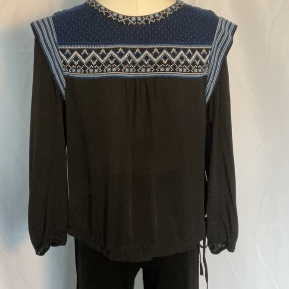 Veronica Beard silk top w/ stitched detail size 8 - Picture 1 of 5